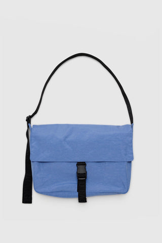 BAGGU Nylon Messenger Bag Pansy Blue