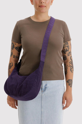 BAGGU Medium Nylon Crescent Bag Fig