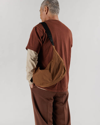 BAGGU Nylon Crescent Bag Medium Brown
