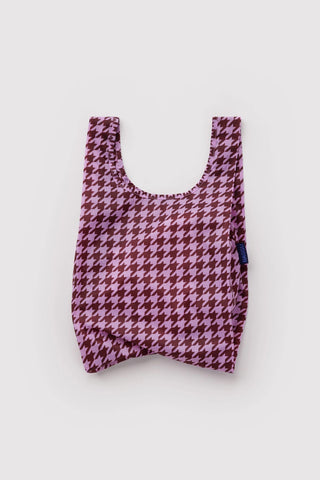 tote bag with pink and brown houndstooth pattern