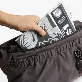 Bellroy Cinch Messenger Bag Charcoal