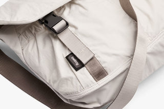 Bellroy Cinch Messenger Bag Oat