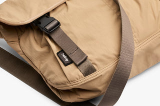 Bellroy Cinch Messenger Bag Sand Dune