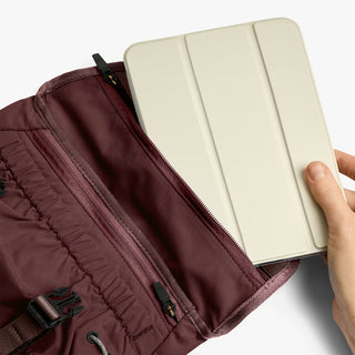 Bellroy Cinch Mini Messenger Burgundy