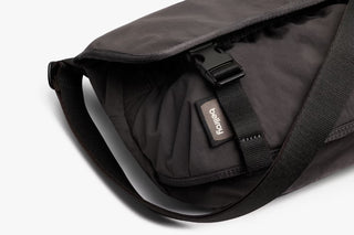 Bellroy Cinch Mini Messenger Charcoal