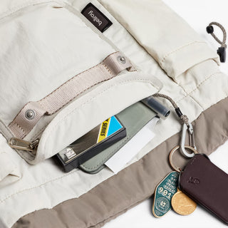 Bellroy Cinch Minipack Oat