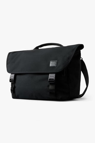 Bellroy Classic Messenger Bag Black