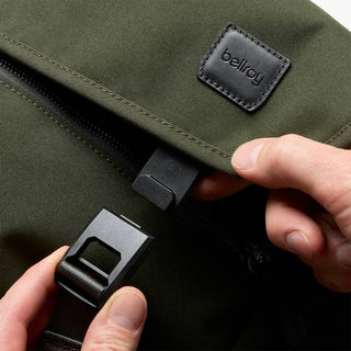 Bellroy Classic Messenger Bag Olive