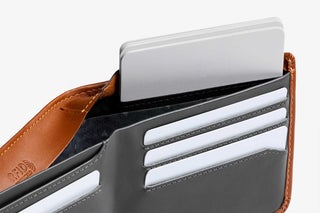 Bellroy Hide & Seek HI Wallet Caramel