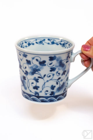 Blue & White Flowers 10oz Mug