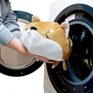 Nemu Nemu Mesh Laundry Bag Axolotl