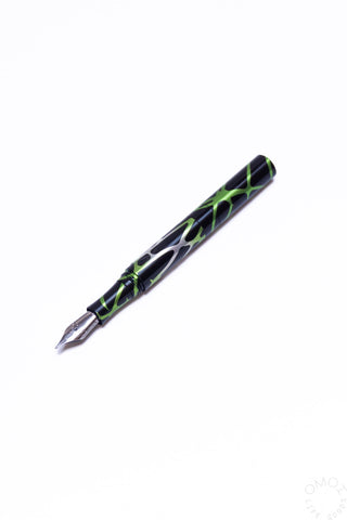 Schon DSGN Anodized Aluminum "Pocket 6" Fountain Pen Green Silver Fade