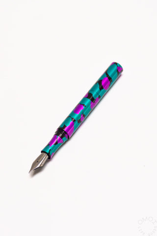 Schon DSGN Anodized Aluminum "Pocket 6" Fountain Pen Trapper Keeper