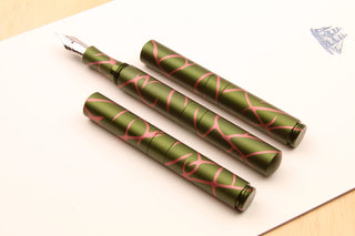 Schon DSGN Anodized Aluminum "Pocket 6" Fountain Pen Green Salmon Splash