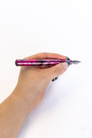 Schon DSGN Anodized Aluminum "Pocket 6" Fountain Pen Pink Smoke