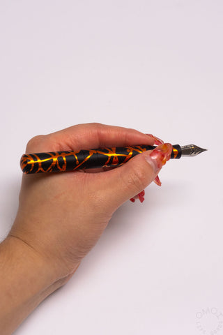 Schon DSGN Anodized Aluminum "Pocket 6" Fountain Pen 3D Orange