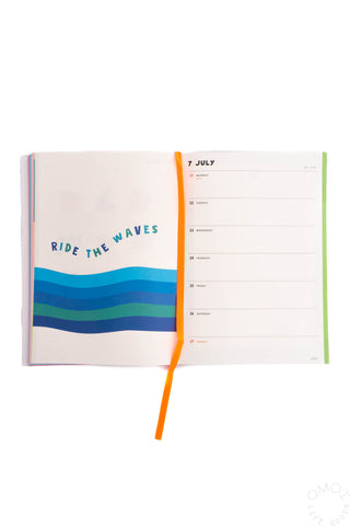 CHIC 2025 Weekly B6 Planner Good Day Bear