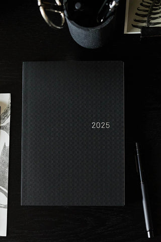 Hobonichi Techo 2025 HON A5 Paper Series Planner Black Gingham