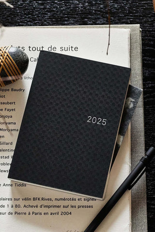 Hobonichi Techo 2025 HON A6 Paper Series Planner Black Gingham