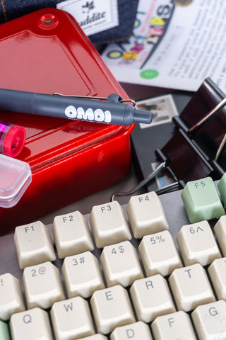 OMOI Philadelphia Uni-Ball Zento Gel Pen