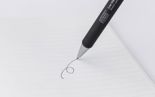 STÁLOGY 015 Low-Viscosity Oil-Based Ink Ballpoint Pen 0.7mm